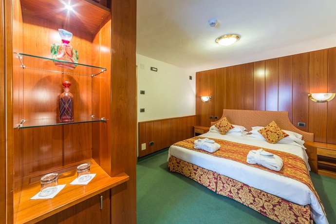 Imagen de la habitación del Hotel Excelsior Planet. Foto 5