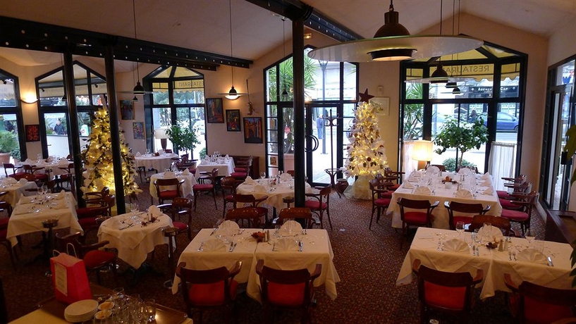 Imagen del bar/restaurante del Hotel Excelsior, Saint Raphael. Foto 2