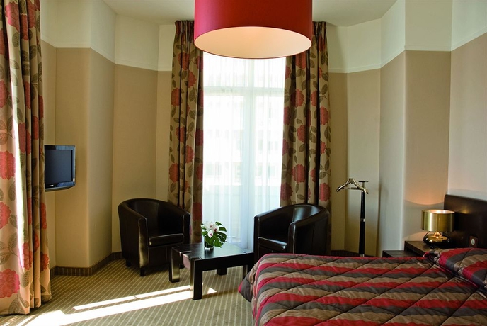 Imagen de la habitación del Hotel Excelsior, Saint Raphael. Foto 4