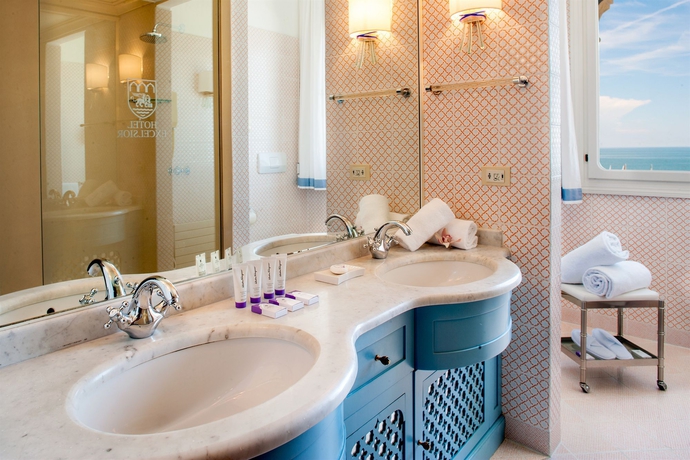 Imagen de la habitación del Hotel Excelsior Venice. Foto 11