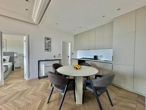 Imagen general del Hotel Exclusive, Budva. Foto 1