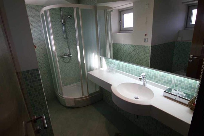Imagen de la habitación del Hotel Exclusive, Sarajevo. Foto 5