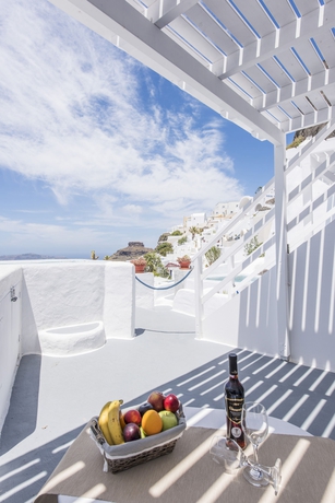 Imagen de los exteriores del Hotel Exclusive Suites. Foto 14