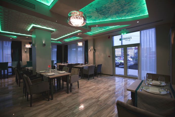 Imagen del bar/restaurante del Hotel Exclusive and More. Foto 2