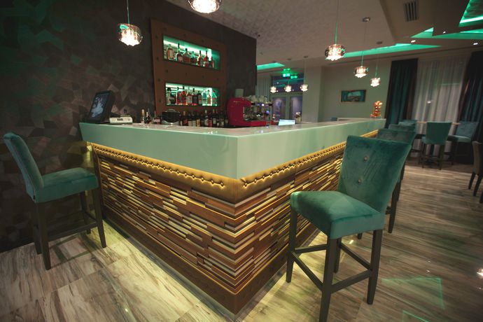 Imagen del bar/restaurante del Hotel Exclusive and More. Foto 3