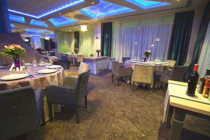 Imagen del bar/restaurante del Hotel Exclusive and More. Foto 4