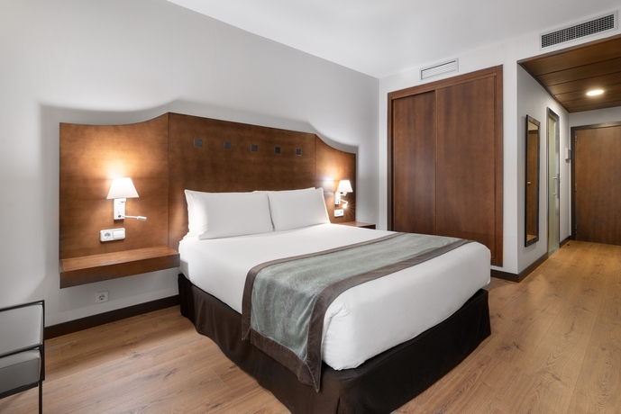 Imagen de la habitación del Hotel Exe Agora Caceres. Foto 7