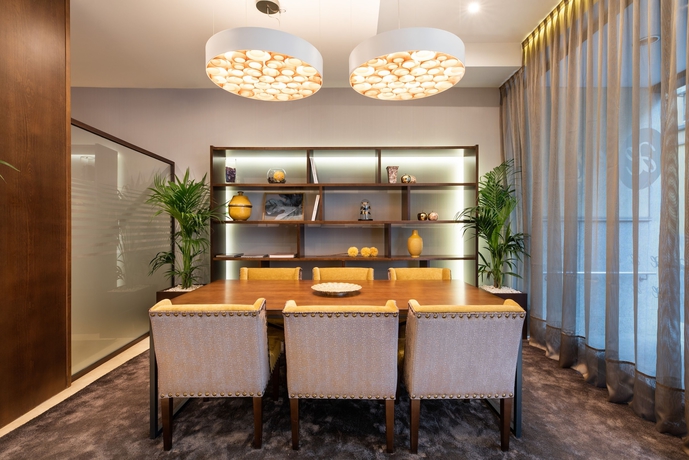 Imagen de los interiores del Hotel Exe Agora Caceres. Foto 17