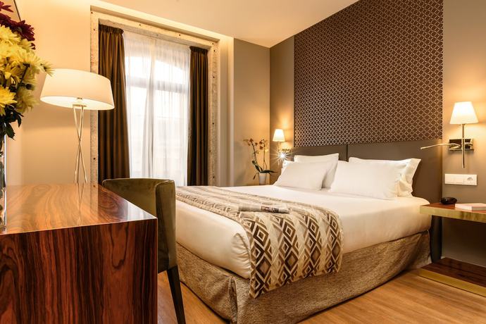 Imagen de la habitación del Hotel Exe Almada Porto. Foto 6