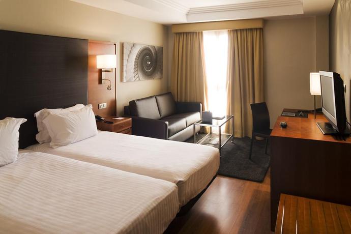 Imagen de la habitación del Hotel Exe Almería Centro. Foto 4