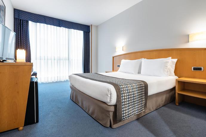 Imagen de la habitación del Hotel Exe Area Central. Foto 6