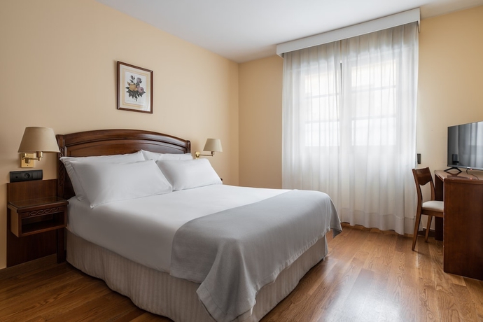 Imagen de la habitación del Hotel Exe Astur Plaza. Foto 7