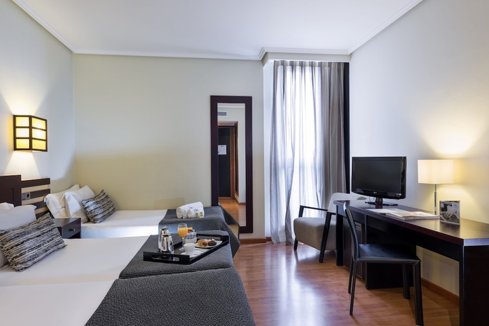 Imagen de la habitación del Hotel Exe Auriense. Foto 3