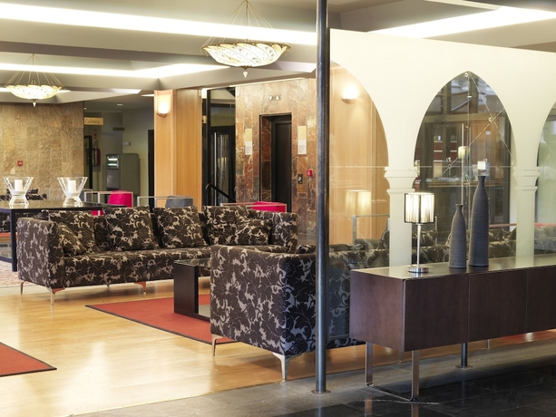 Imagen de los interiores del Hotel Exe Auriense. Foto 17