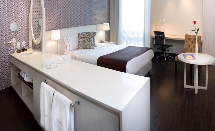 Imagen de la habitación del Hotel Exe Bacata 95. Foto 15