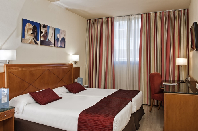 Imagen de la habitación del Hotel Exe Barberà Parc. Foto 4