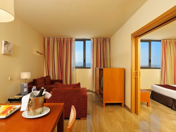 Imagen de la habitación del Hotel Exe Barberà Parc. Foto 9