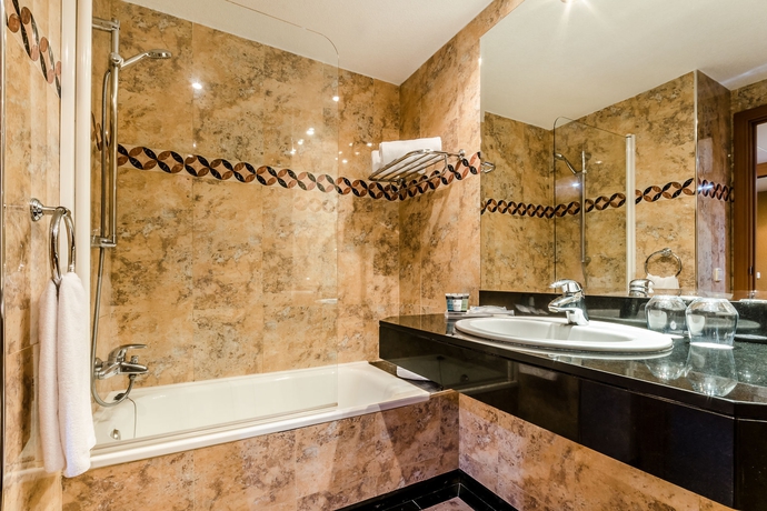 Imagen de la habitación del Hotel Exe Campus. Foto 11