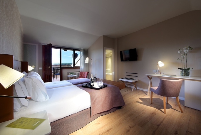 Imagen de la habitación del Hotel Exe Casa De Los Linajes. Foto 7