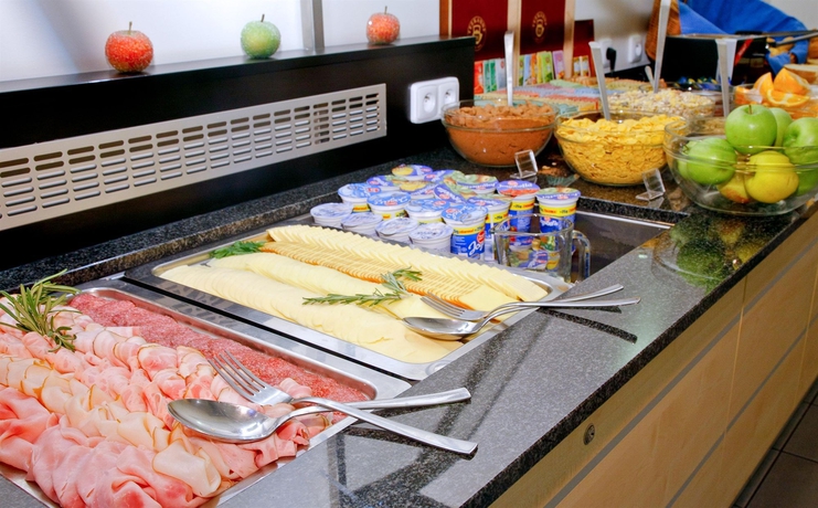 Imagen del bar/restaurante del Hotel Exe City Park. Foto 4