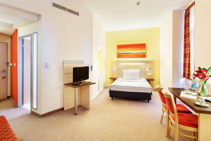 Imagen de la habitación del Hotel Exe City Park. Foto 8