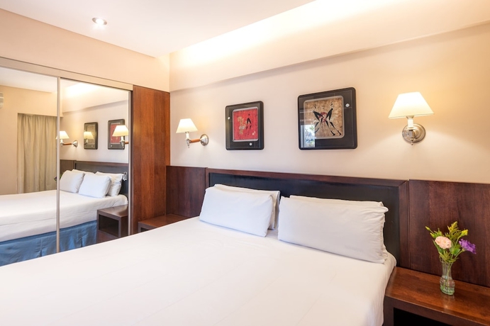 Imagen de la habitación del Hotel Exe Colón. Foto 18