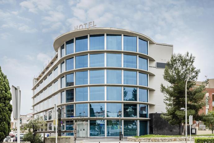 Imagen general del Hotel Exe Cunit Suites and Spa. Foto 9