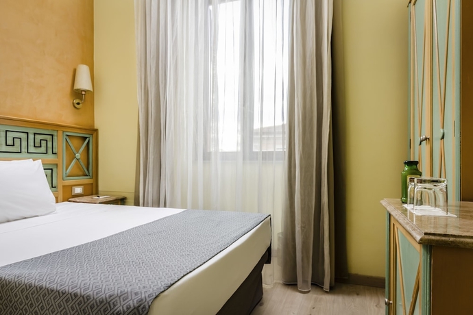 Imagen de la habitación del Hotel Exe Domus Aurea. Foto 11