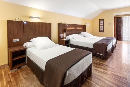Imagen de la habitación del Hotel Exe Do&ntilde;a Carlota. Foto 13