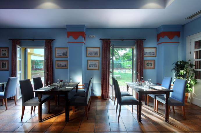 Imagen del bar/restaurante del Hotel Exe Gran Solúcar. Foto 4