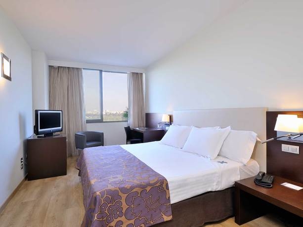 Imagen de la habitación del Hotel Exe Isla Cartuja. Foto 10