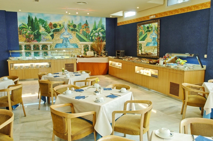 Imagen del bar/restaurante del Hotel Exe Las Adelfas. Foto 4