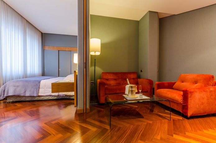 Imagen de la habitación del Hotel Exe Majestic. Foto 3