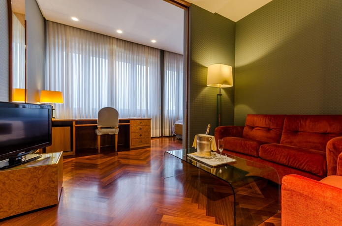 Imagen de los interiores del Hotel Exe Majestic. Foto 15