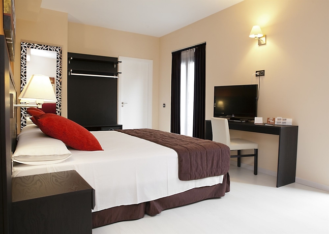 Imagen de la habitación del Hotel Exe Malaga Museos. Foto 9