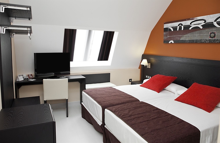 Imagen de la habitación del Hotel Exe Malaga Museos. Foto 11