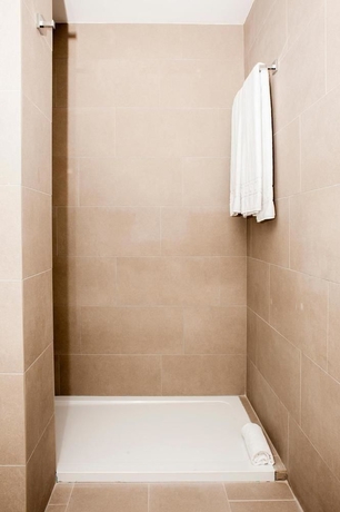 Imagen de la habitación del Hotel Exe Moncloa. Foto 2