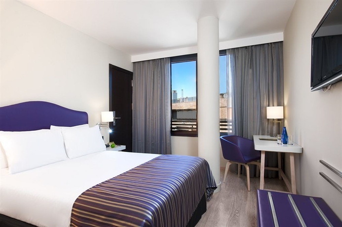 Imagen de la habitación del Hotel Exe Moncloa. Foto 4