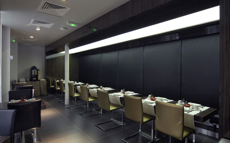 Imagen del bar/restaurante del Hotel Exe Panorama. Foto 4