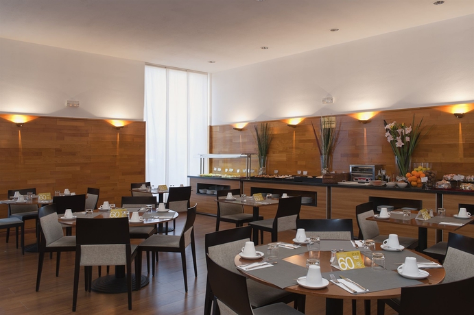 Imagen del bar/restaurante del Hotel Exe Parc Del Vallés. Foto 5