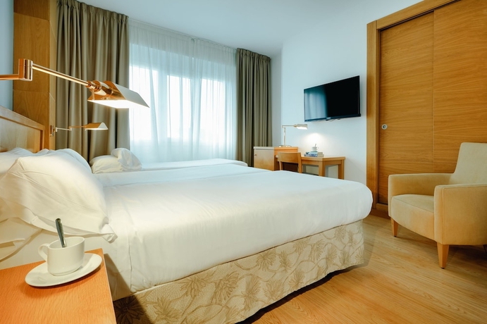 Imagen de la habitación del Hotel Exe Peregrino. Foto 3