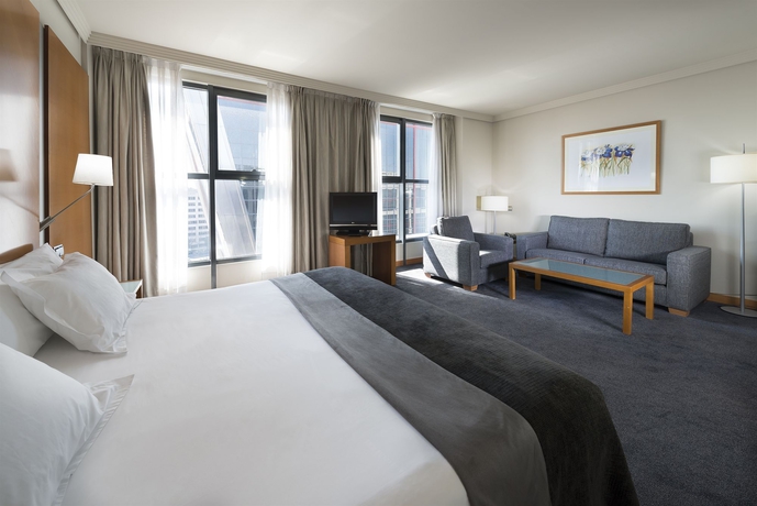 Imagen de la habitación del Hotel Exe Plaza. Foto 13