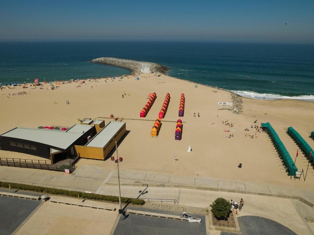 Imagen de los exteriores del Hotel Exe Praia Golfe. Foto 9