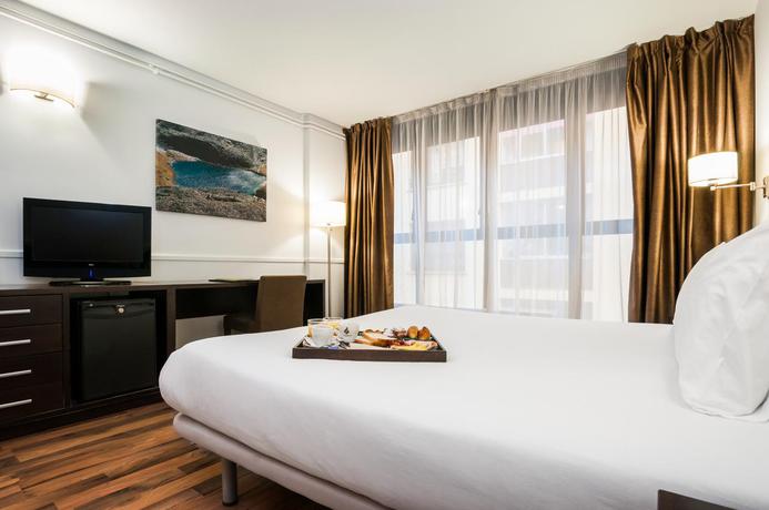 Imagen de la habitación del Hotel Exe Prisma. Foto 9