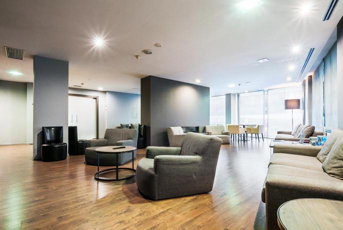 Imagen de los interiores del Hotel Exe Prisma. Foto 13