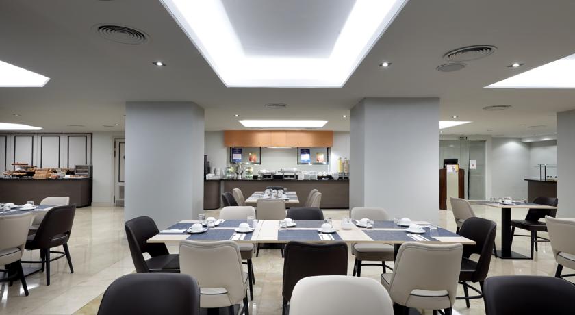 Imagen general del Hotel Exe Rey Don Jaime. Foto 14