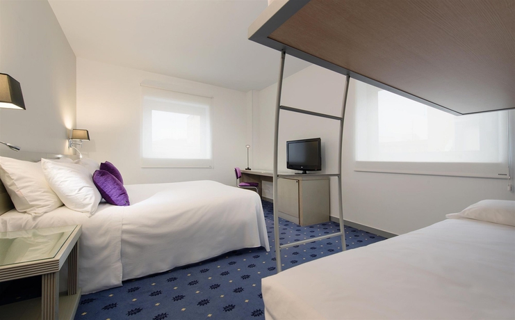 Imagen de la habitación del Hotel Exe Salamanca. Foto 7