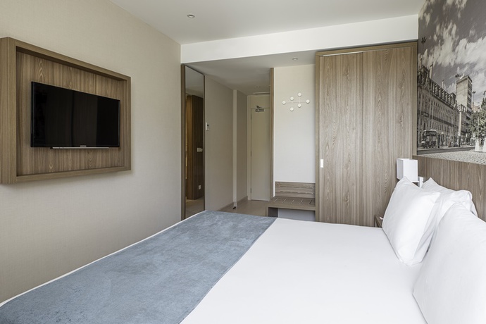 Imagen de la habitación del Hotel Exe Saldanha. Foto 6