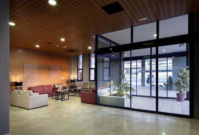 Imagen de los interiores del Hotel Exe Sevilla Palmera. Foto 14