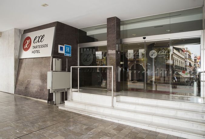 Imagen de los interiores del Hotel Exe Tartessos. Foto 15